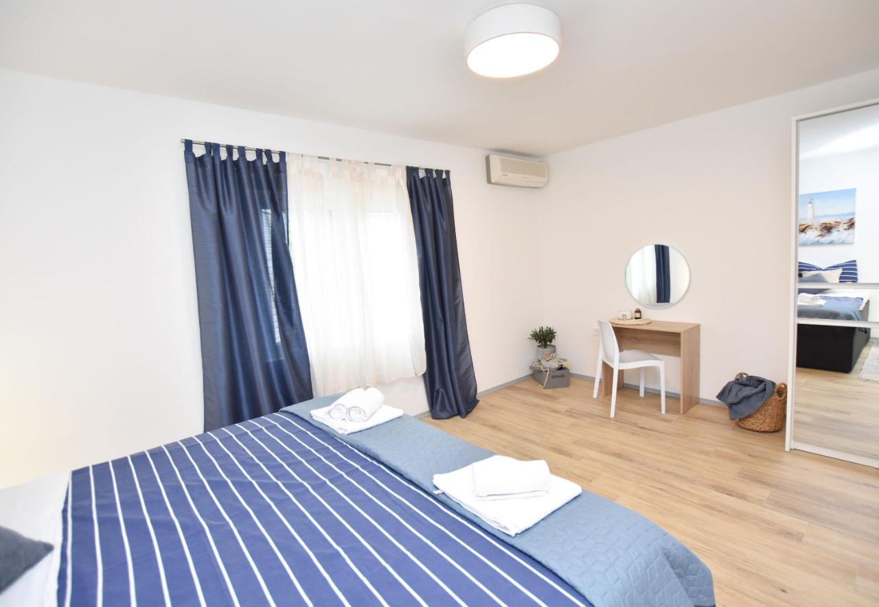 Apartment Palcic Primosten Ngoại thất bức ảnh